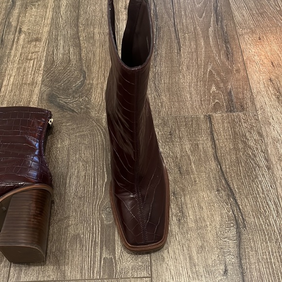 Topshop Croc Leather Booties (Made in Spain) - Picture 9 of 13